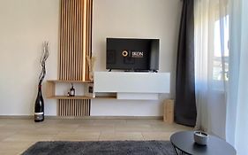Ikon Apartment